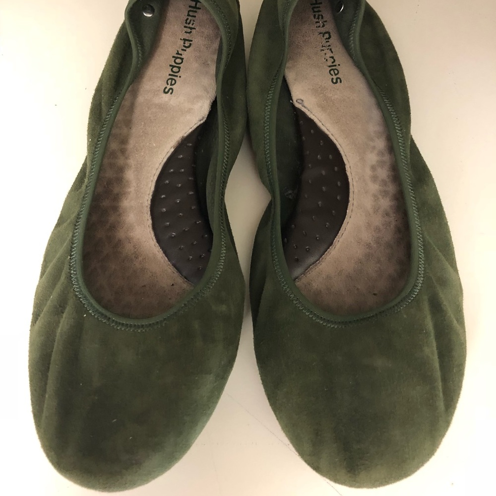 Chaste flats